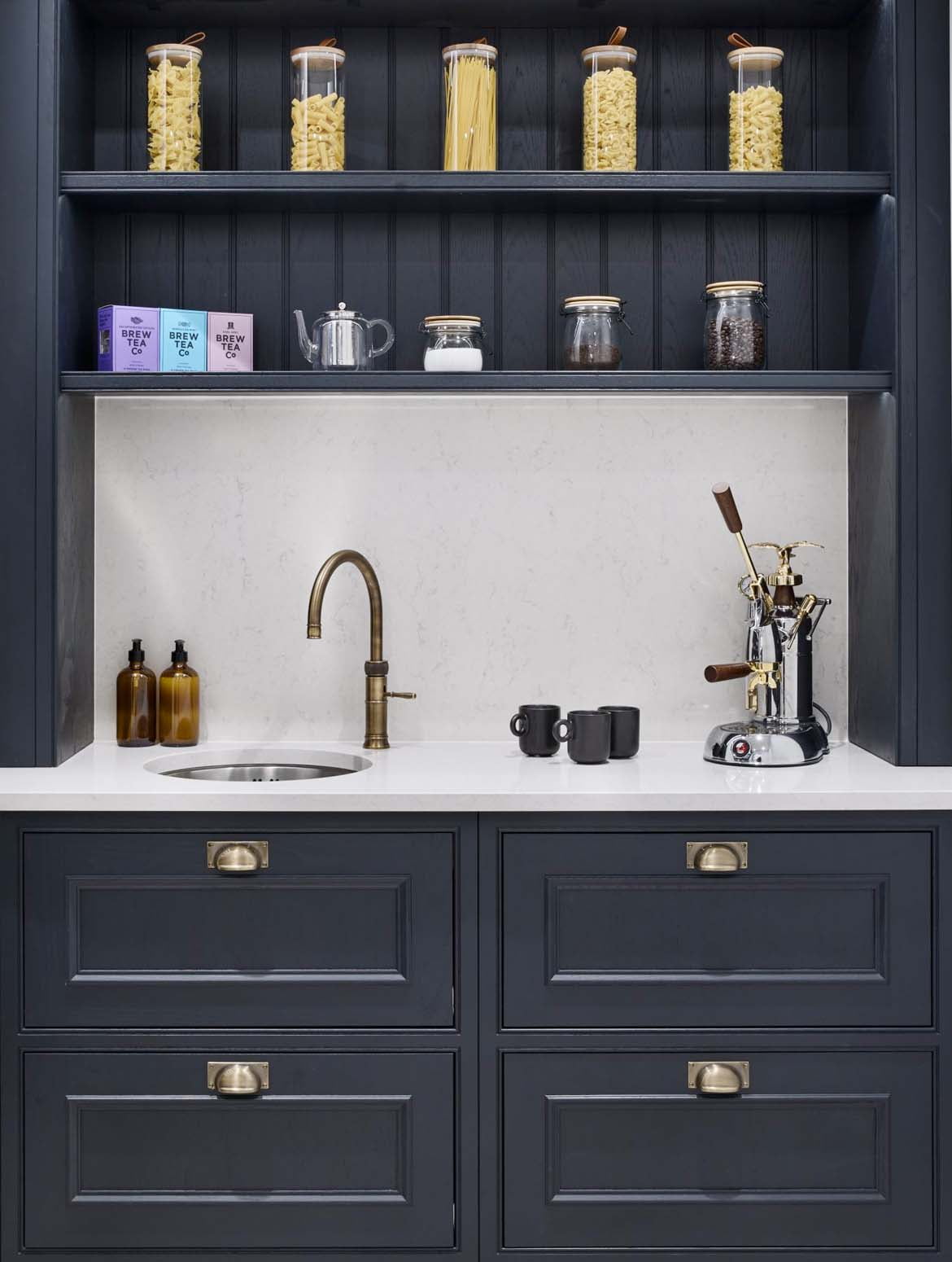 Kitchen cabinet and sink