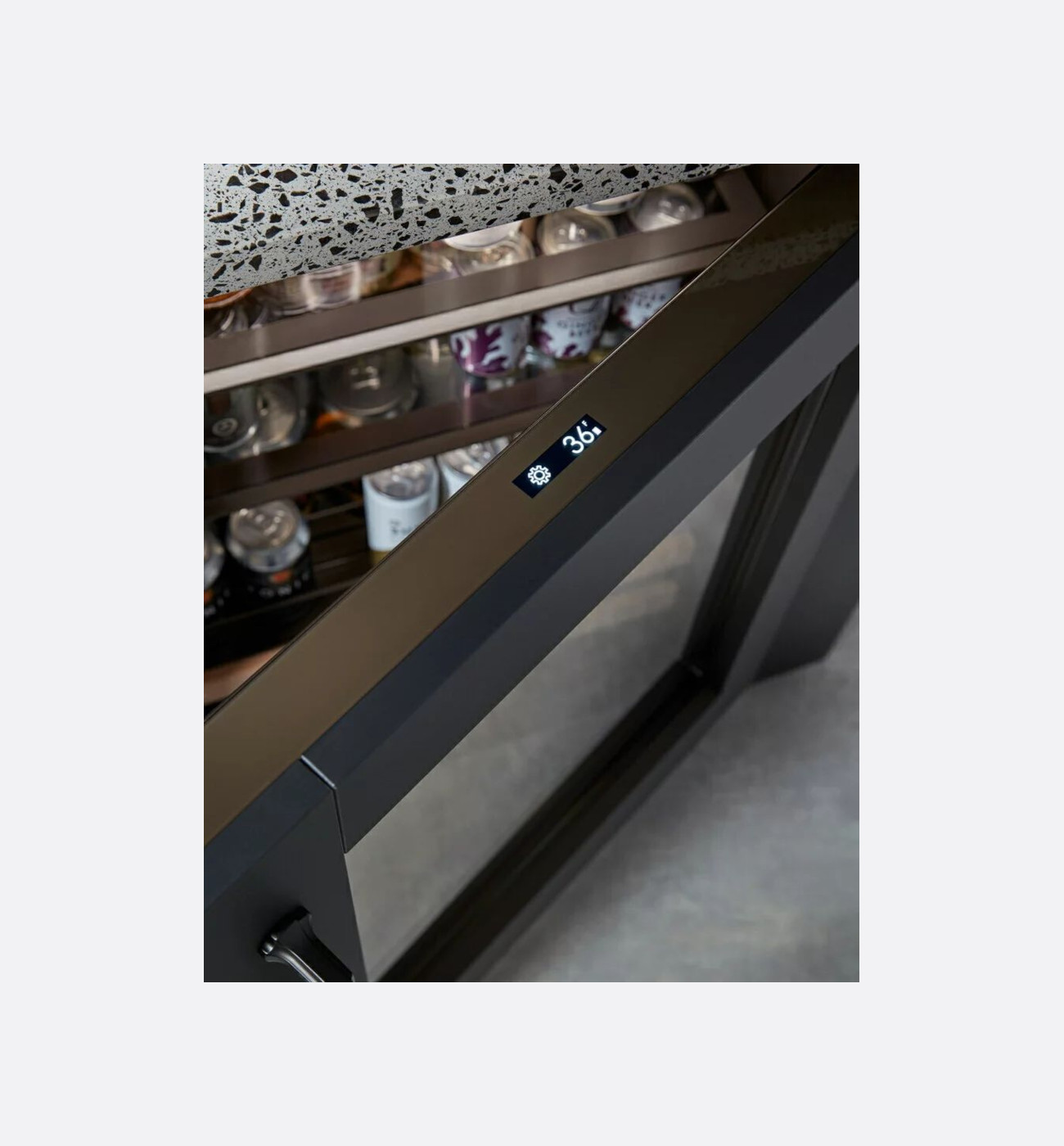 Sub Zero ICBDEU2450BG 61cm Fully Integrated Under Counter Fridge Img4 Sub-Zero ICBDEU2450BG 61cm Fully Integrated Under-Counter Fridge - Image 3