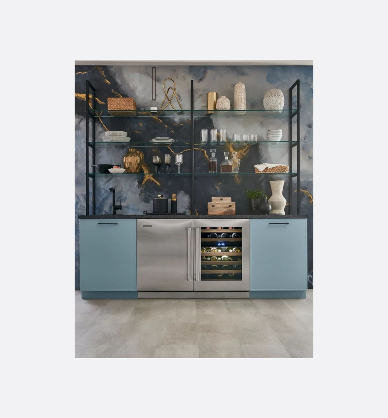 Sub Zero ICBDEU2450R 61cm Fully Integrated Under Counter Fridge Img2 Sub-Zero ICBDEU2450R 61cm Fully Integrated Under-Counter Fridge - Image 2