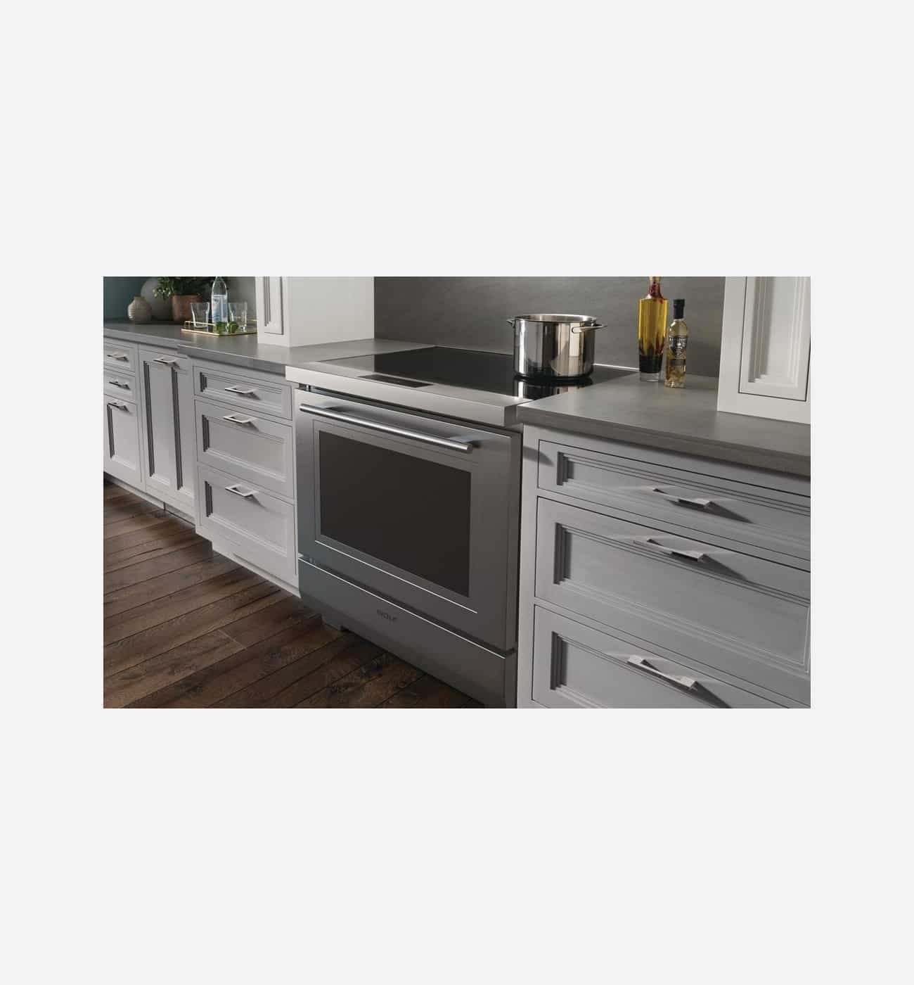 Wolf ICBIR36550ST 91.1cm Stainless Steel Induction Range Cooker Image 3 Wolf ICBIR36550/S/T 91.1cm Stainless Steel Induction Range Cooker - Image 3