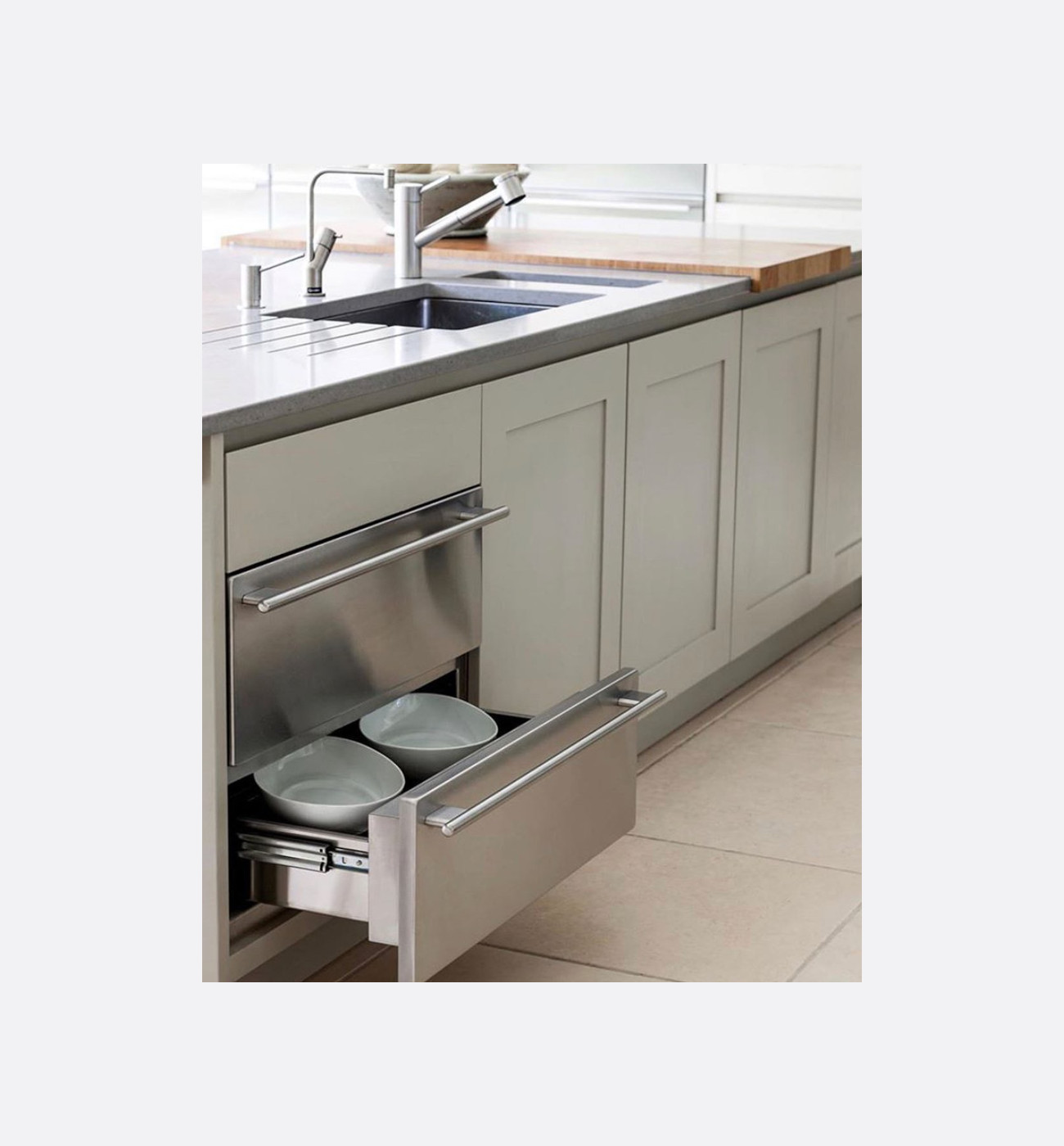 Wolf ICBWWD30O 75.9cm Stainless Steel Warming Drawer Img3 Wolf ICBWWD30/O 75.9cm Stainless Steel Warming Drawer - Image 3