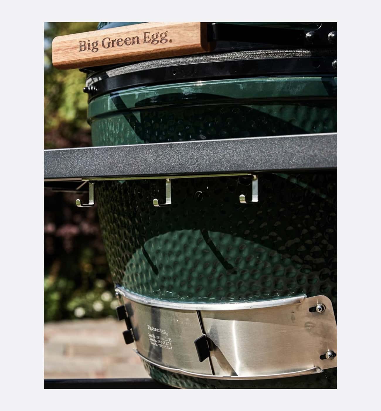 Big Green Egg ACL260 AWS Modular Nest, Expansion Frame And Acacia Shelves Img3 Big Green Egg ACL260-AWS Modular Nest, Expansion Frame and Acacia Shelves - Image 3