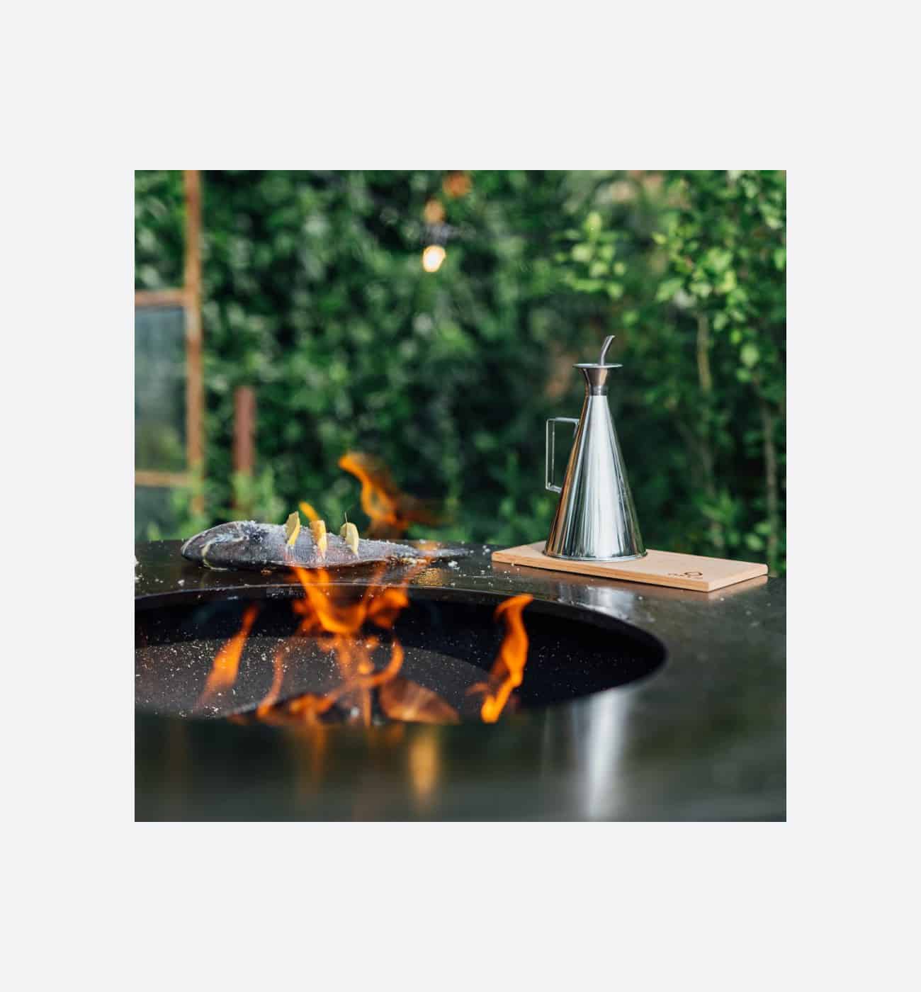 OFYR Oil Can Img4 OFYR Oil Can - Image 2