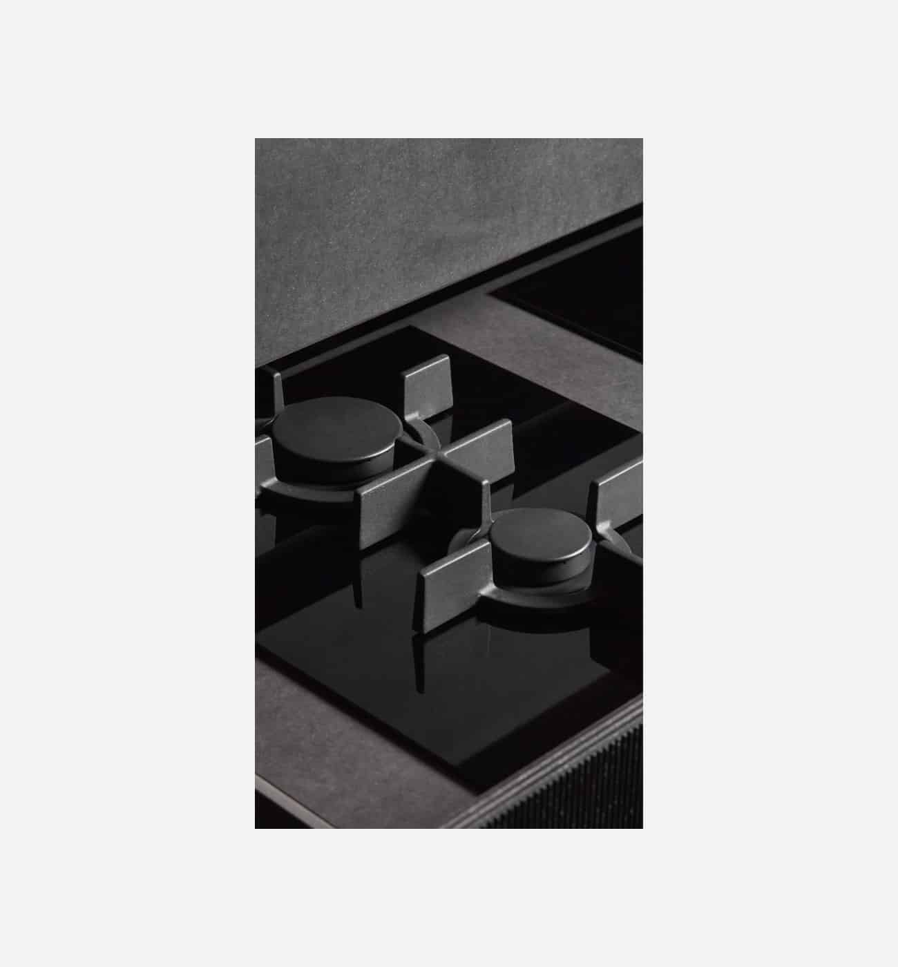 V Zug GAS411GSAZ 40cm BlackDesign Gas Hob Img4 V-Zug GAS411GSAZ 40cm BlackDesign Gas Hob - Image 2