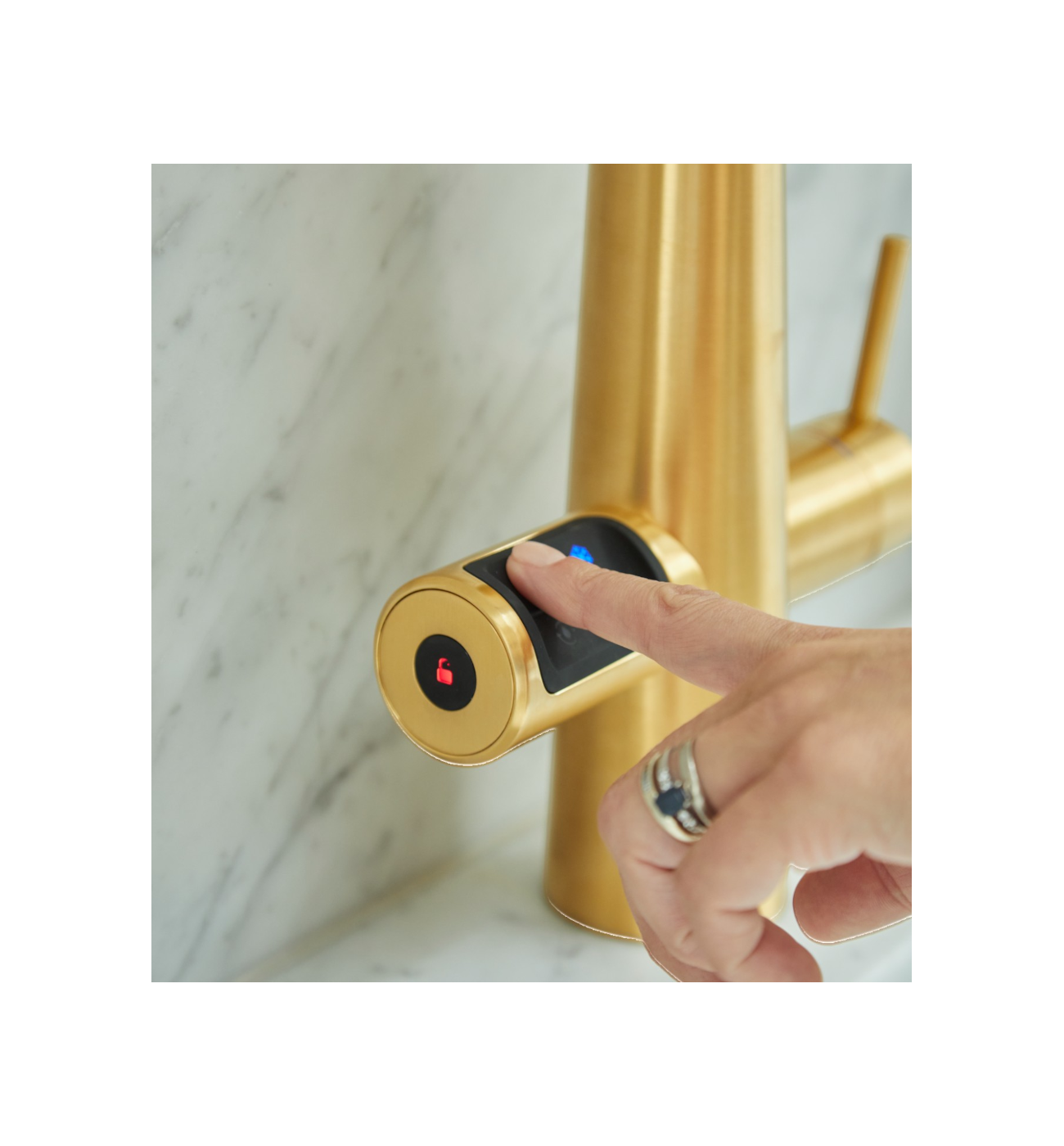 Zip HydroTap Celsius Plus All In One Pull Out Boiling Water Tap Lifestyle 4 Zip HydroTap Celsius Plus All-In-One Pull Out Boiling Water Tap - All Finishes Available - Image 5