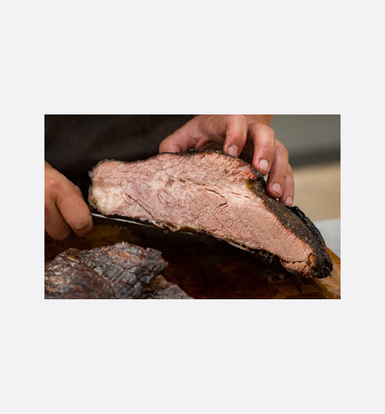 Big Green Egg AC6624 Brisket Carving Knife Img3 Big Green Egg AC6624 Brisket Carving Knife Img2